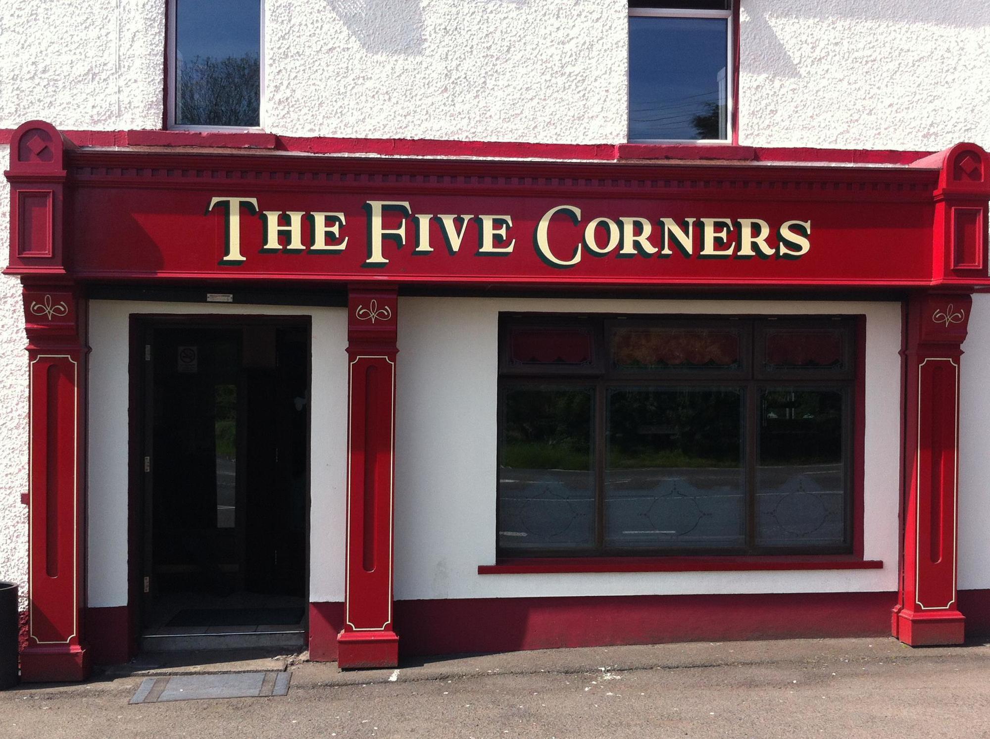 5 Corners Guest Inn Ballyclare Buitenkant foto